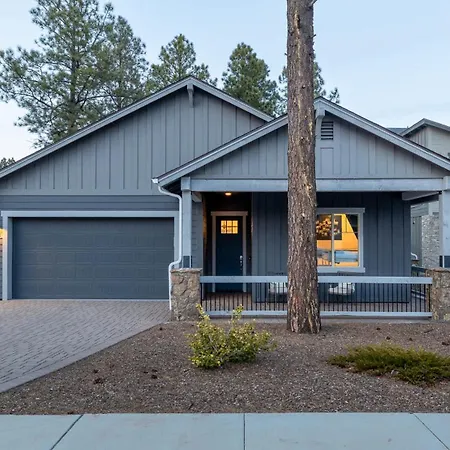 Flagstaff Route 66 Retreat Villa